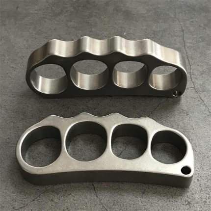 Medium Solid Titanium Pea Knuckle Duster